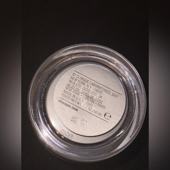 Clinique Smart Night Hydration Formula - Picture 5 of 6